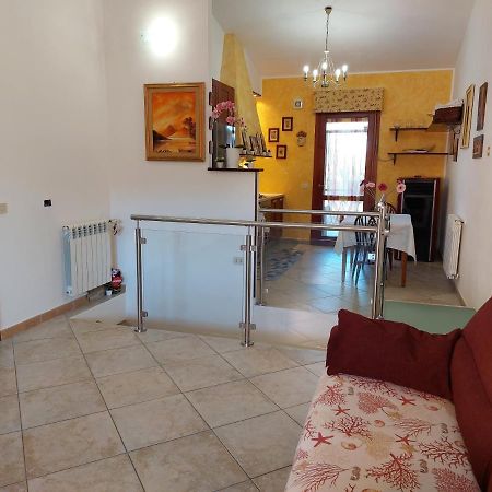 La Maddalena  La Casa Di Eledoヴィラ エクステリア 写真