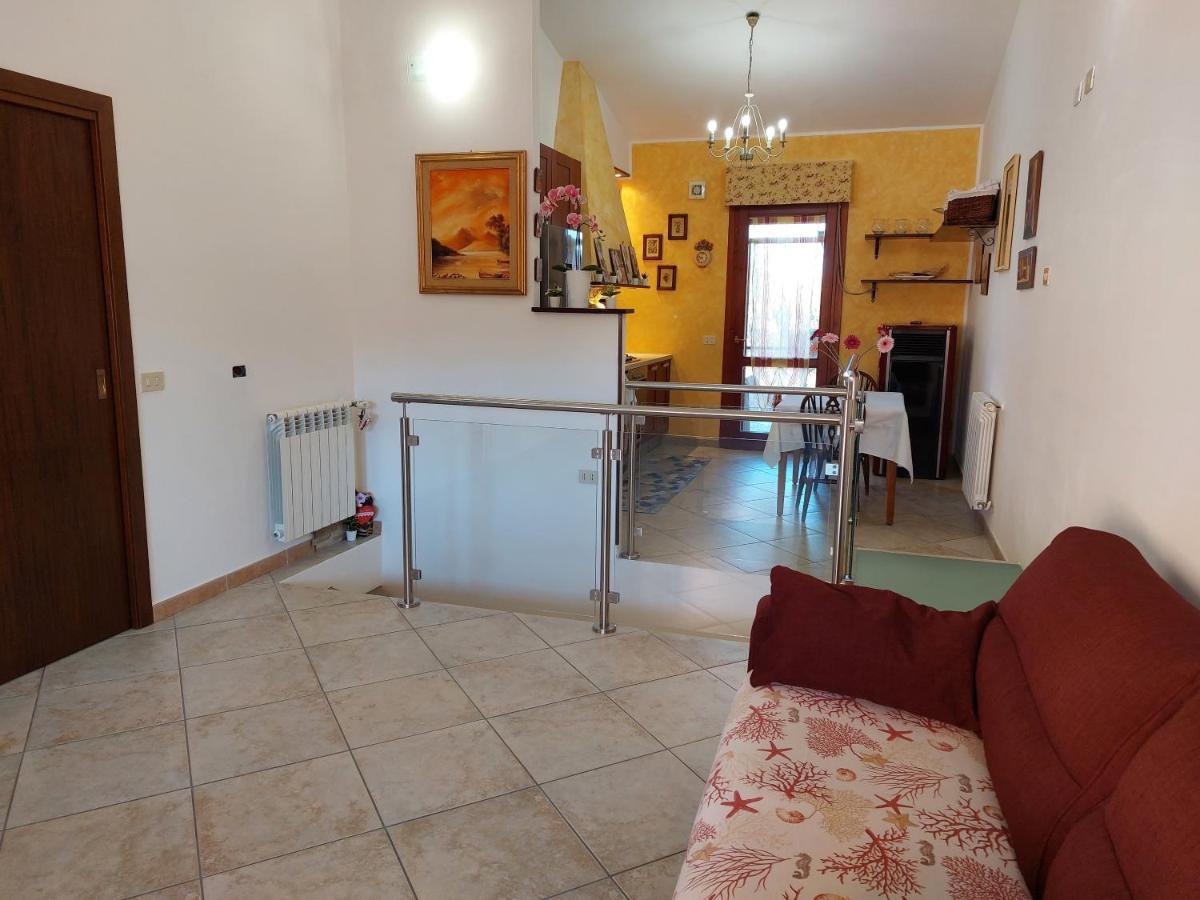 La Maddalena  La Casa Di Eledoヴィラ エクステリア 写真