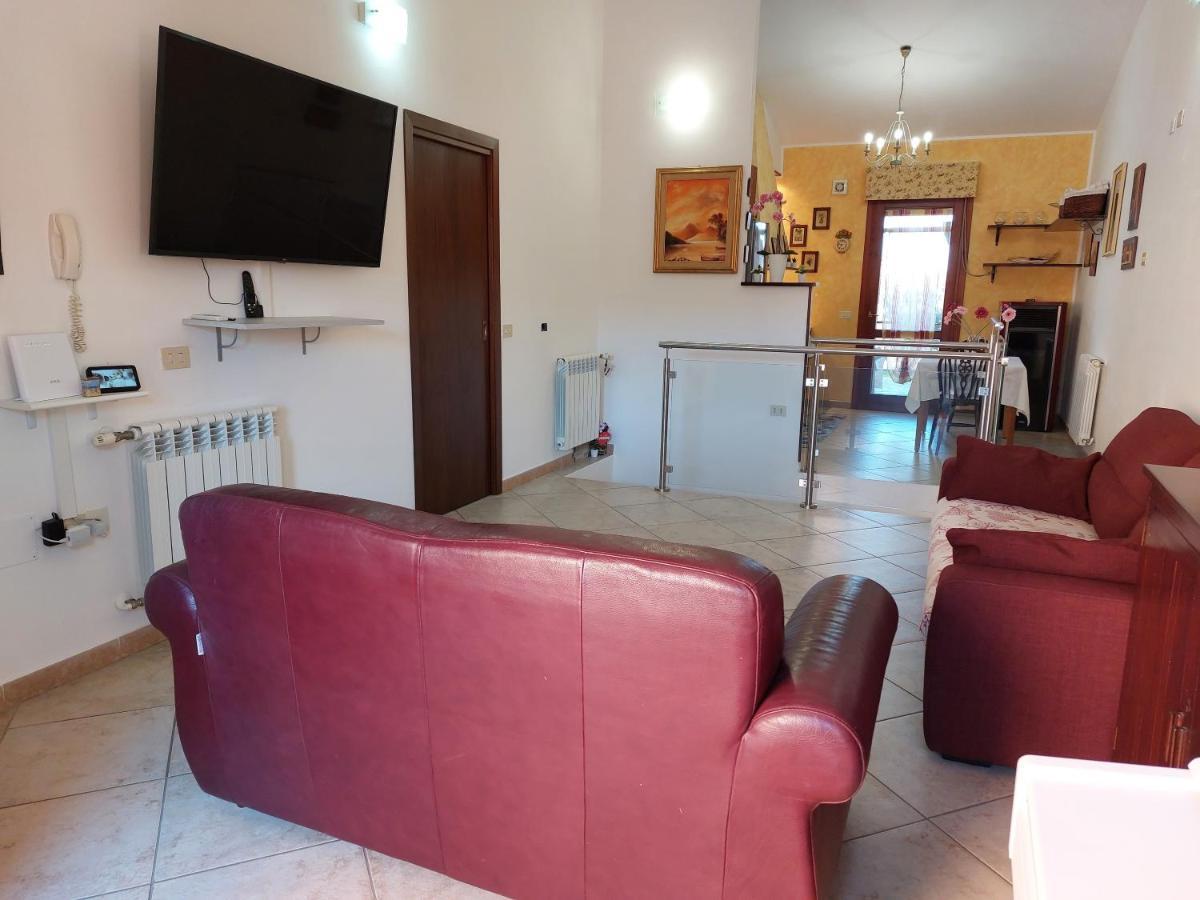 La Maddalena  La Casa Di Eledoヴィラ エクステリア 写真