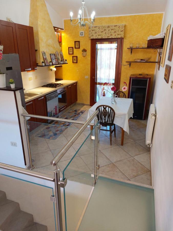 La Maddalena  La Casa Di Eledoヴィラ エクステリア 写真